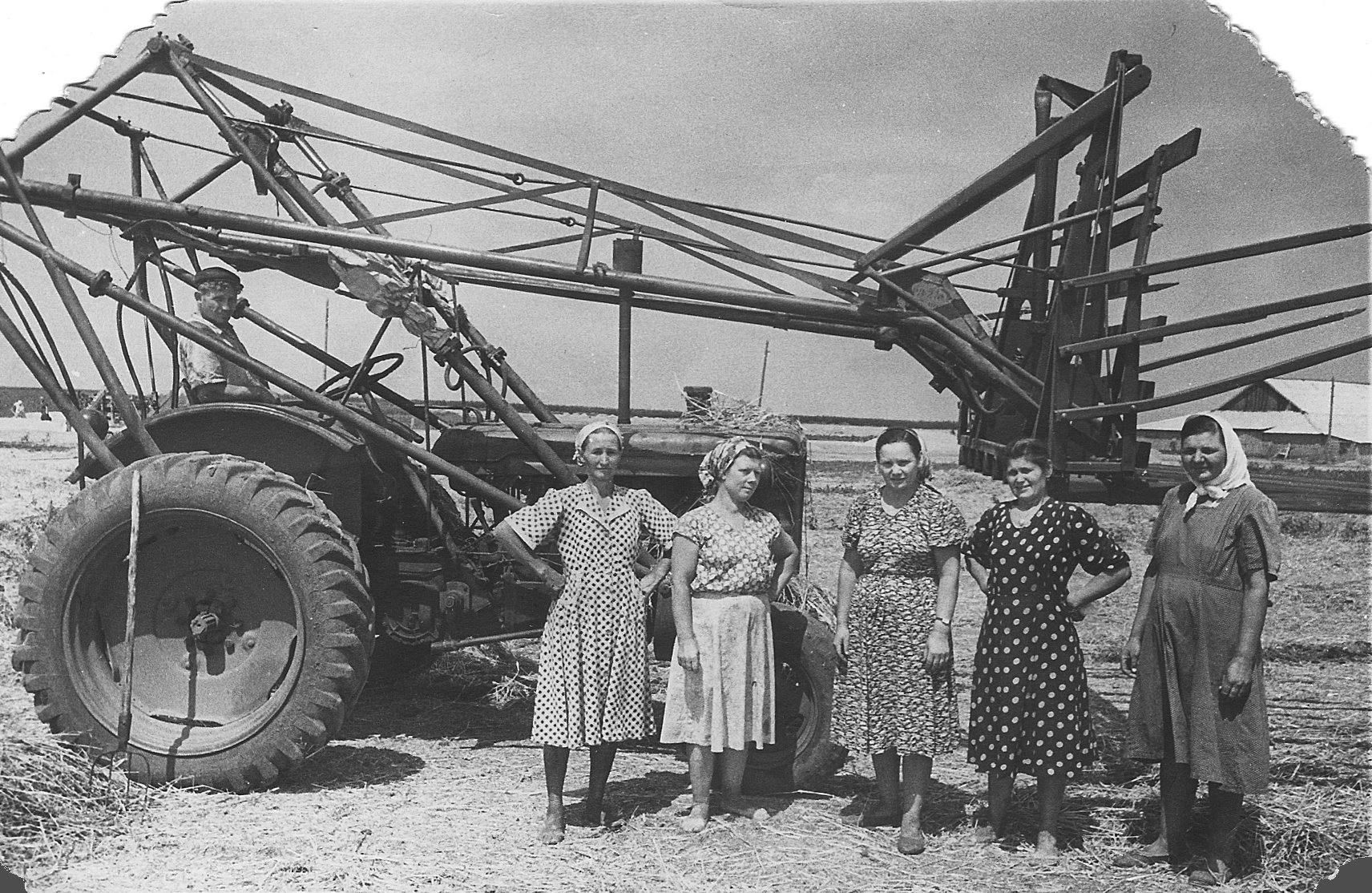 на работах в колхозе