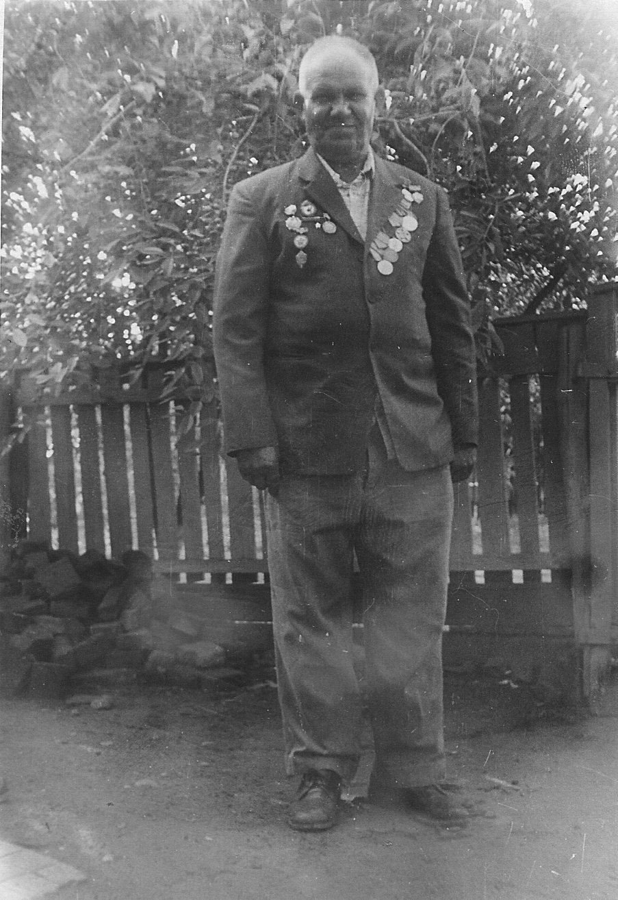 в станице Дядьковской